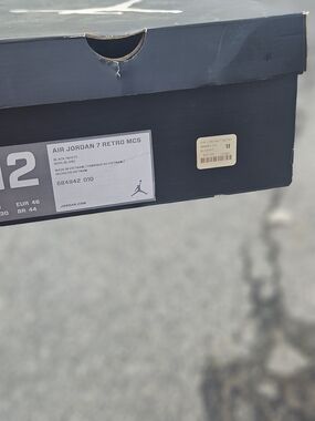 Jordan Black and White Air Jordan 2 Retro Box